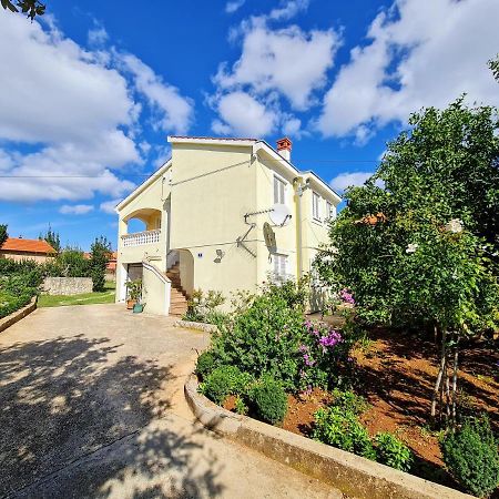 Apartmani Lenka Ugljan Extérieur photo