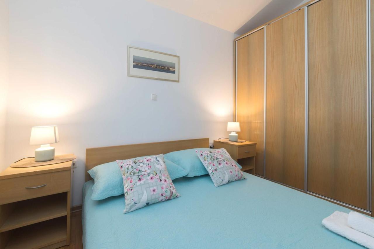 Apartmani Lenka Ugljan Extérieur photo