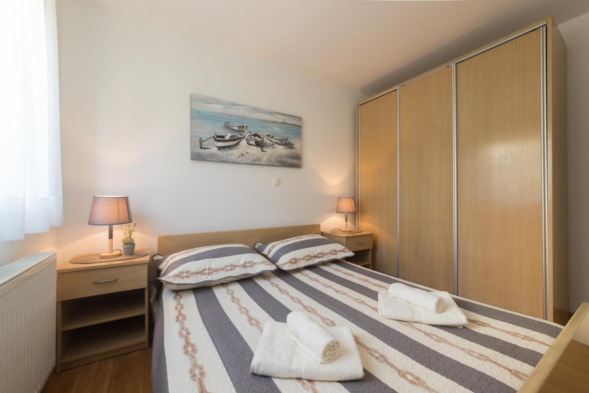 Apartmani Lenka Ugljan Chambre photo