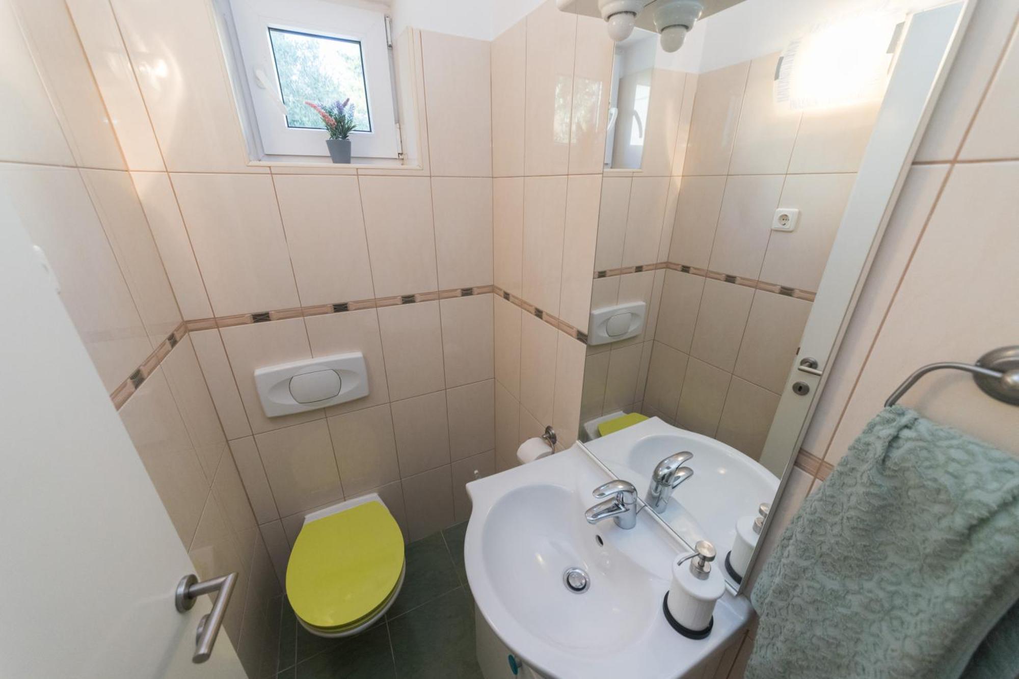 Apartmani Lenka Ugljan Chambre photo